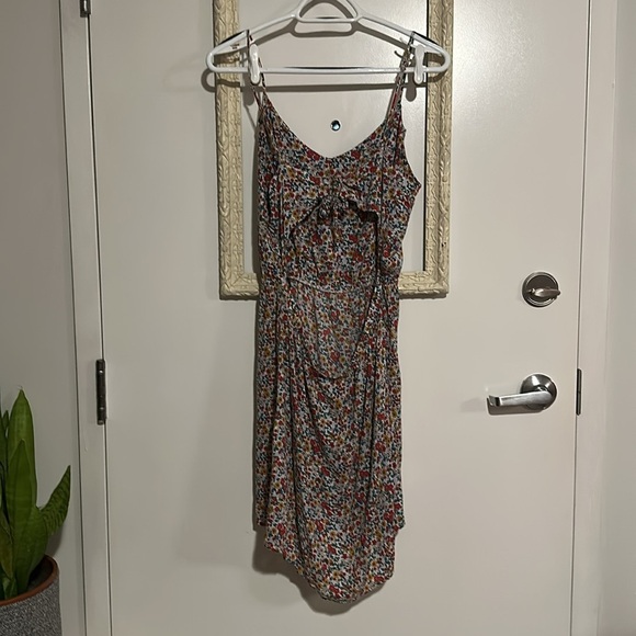 ETAM | Flirty Micro Floral Viscose Sundress with Low Black and Ties - Picture 8 of 11
